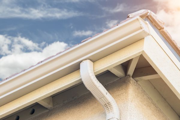 Seamless Gutter Replacement in Grayson